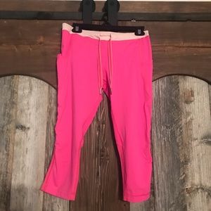 Lululemon Beach Runner Crop Sz 8 Pinkelicious/ Parfait Pink Power Luxtreme